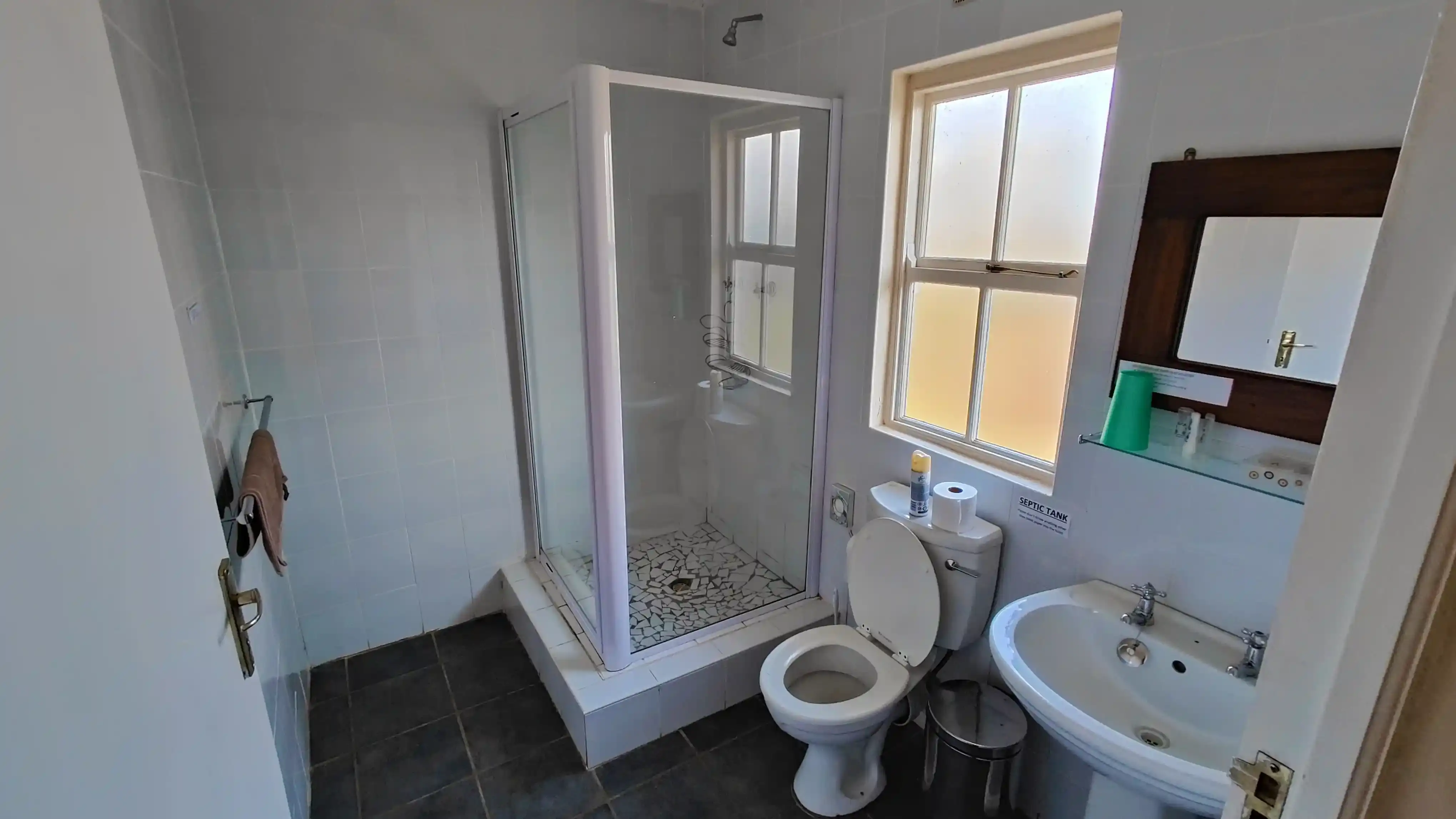 Garden Suite 1 - Garden Suite view 5