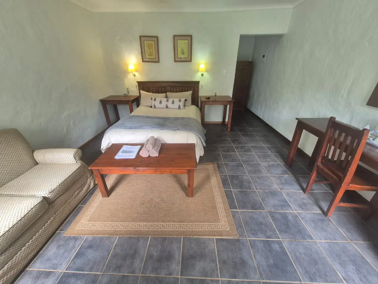 Garden Suite 5 - Garden Suite view 3